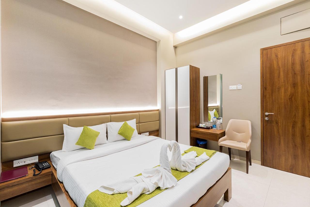 Hotel Seven Oaks Navi Mumbai Ngoại thất bức ảnh