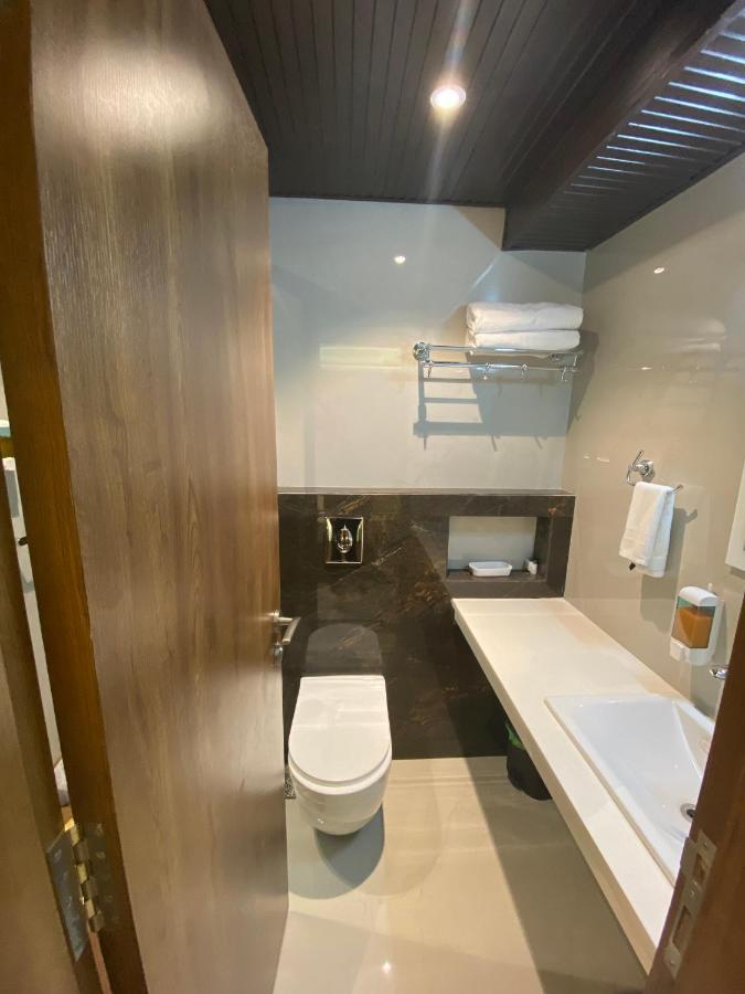 Hotel Seven Oaks Navi Mumbai Ngoại thất bức ảnh