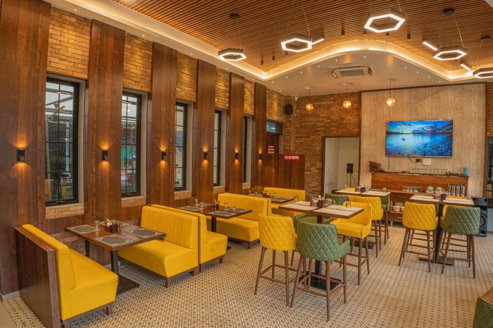 Hotel Seven Oaks Navi Mumbai Ngoại thất bức ảnh