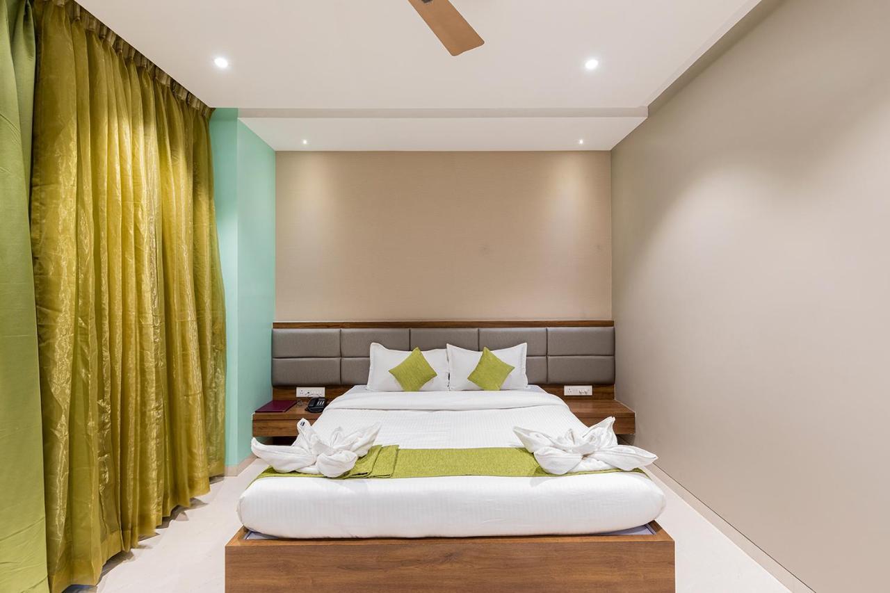 Hotel Seven Oaks Navi Mumbai Ngoại thất bức ảnh